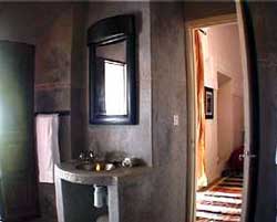 Salle de bain Maisons hôtes Marrakech Riad Amira 