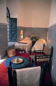 Une des chambres du riad marrakech maisons hôte - Riad Dar Sara