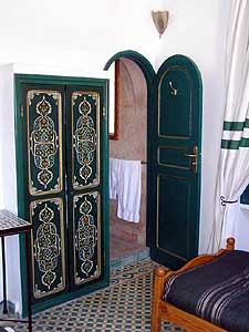 Petit salon de la chambre Aicha riad essaouira - Dar el Bahar