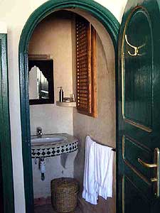 Salle de bain chambre de la Aicha riad essaouira - Dar el Bahar